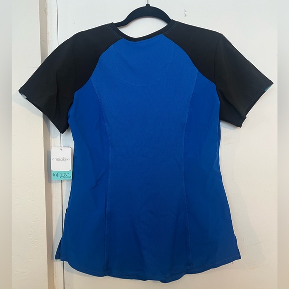 Cherokee Infinity scrub Top - Picture 2 of 5